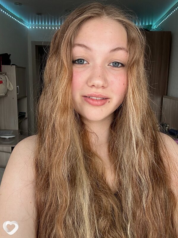 Кристина, 19, Абакане — анкета №3964546