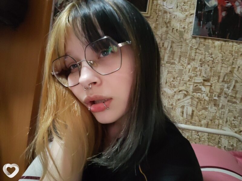 Оля, 18, Красноярске — анкета №3964529
