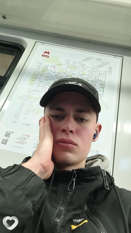 Максим, 26, Москве — анкета №3964910