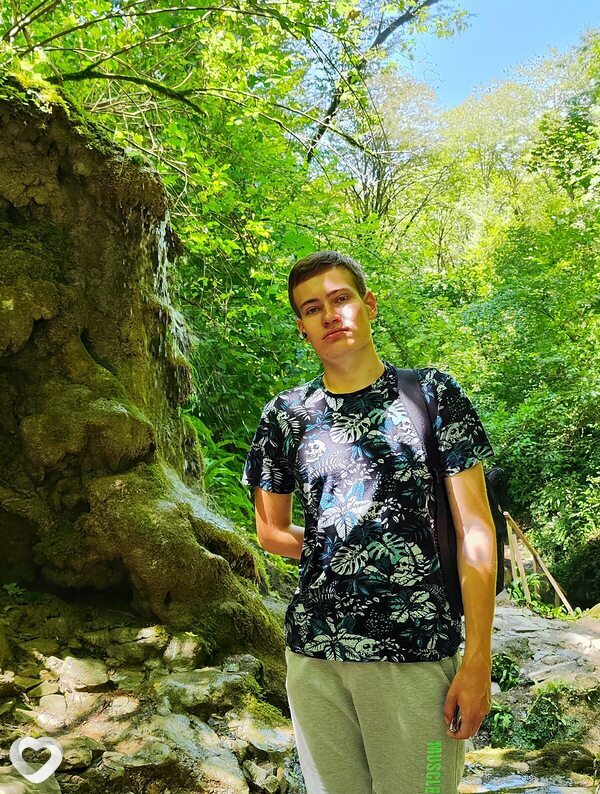 Виктор, 21, Санкт-Петербурге — анкета №3965677