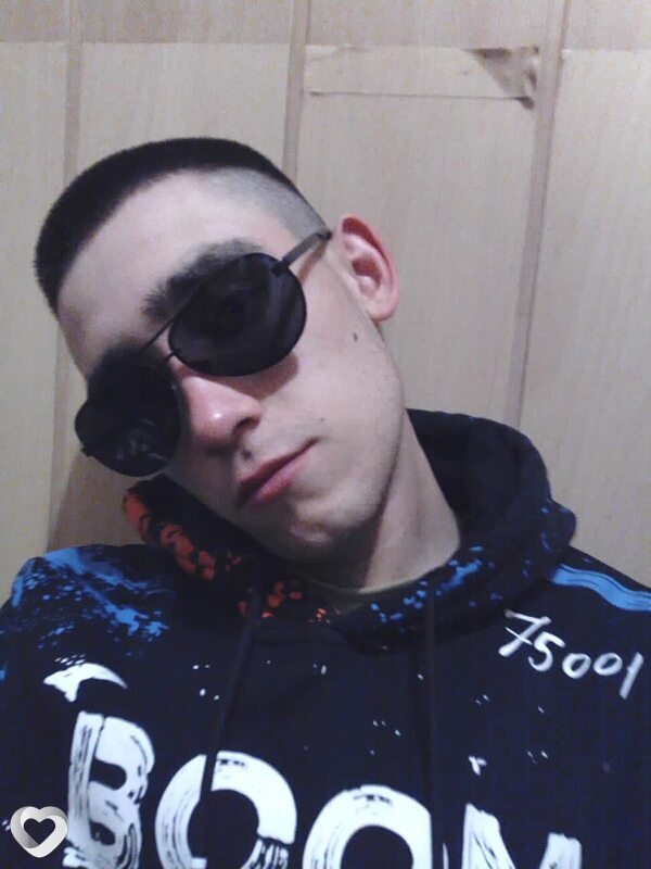 Александр, 22, Кемерове — анкета №3965856
