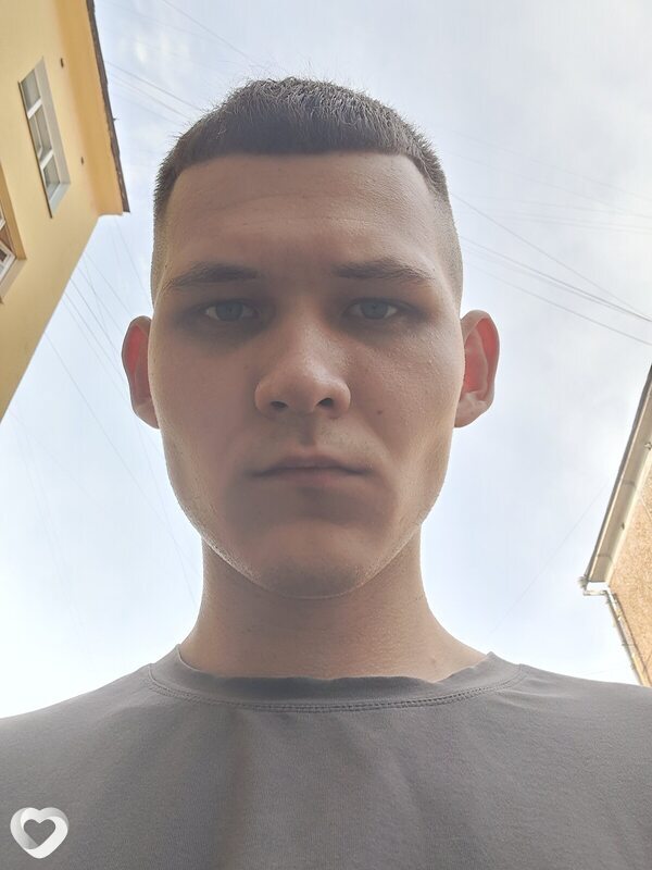 Владимир, 22, Братске — анкета №3966827
