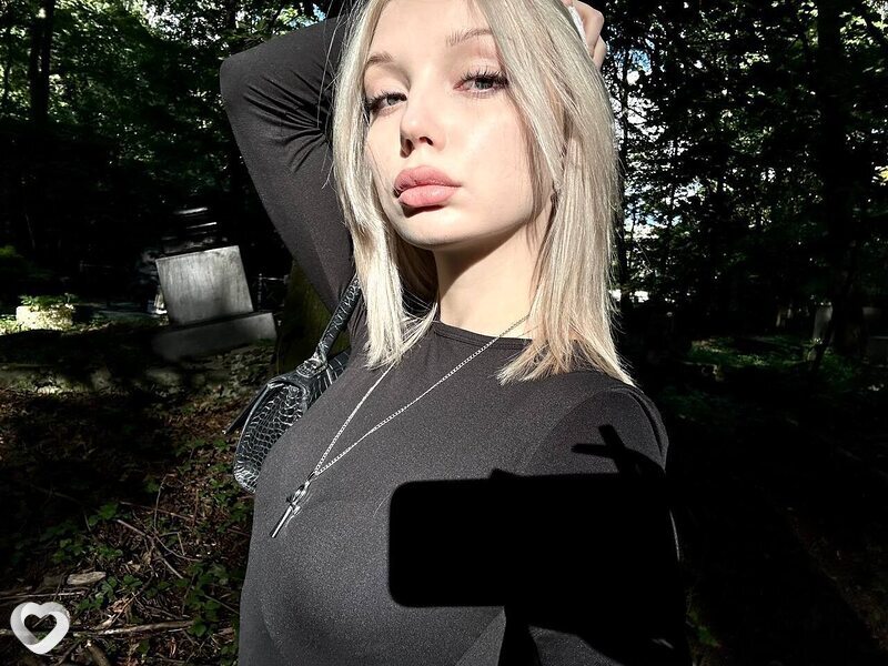 Анечка, 23, Санкт-Петербурге — анкета №3967102