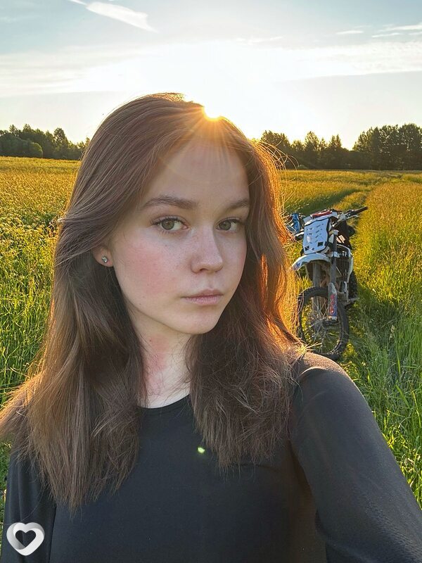 Арина, 19, Москве — анкета №3967393