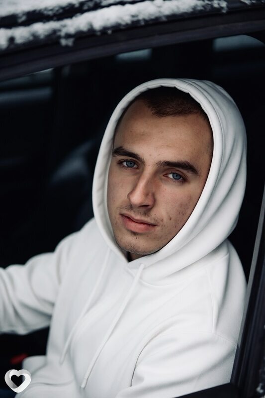 Владислав, 25, Новокузнецке — анкета №3968137