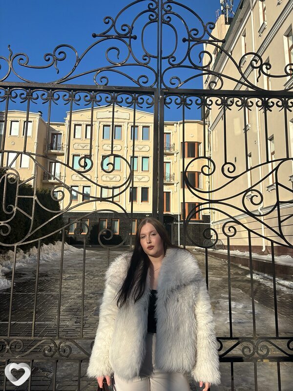 Ксюша, 19, Харькове — анкета №3968258
