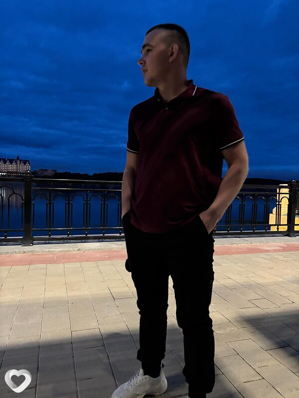Иван, 24, Благовещенске — анкета №3968423
