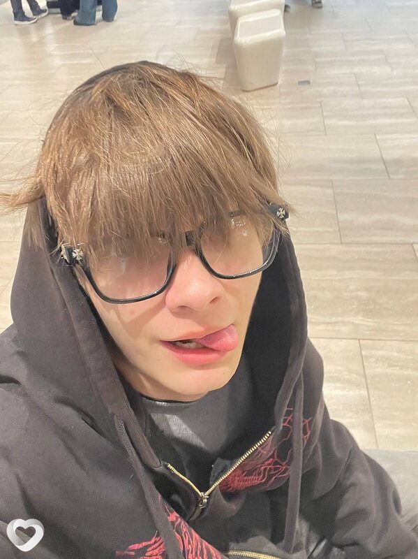 Евгений, 19, Хабаровске — анкета №3969104