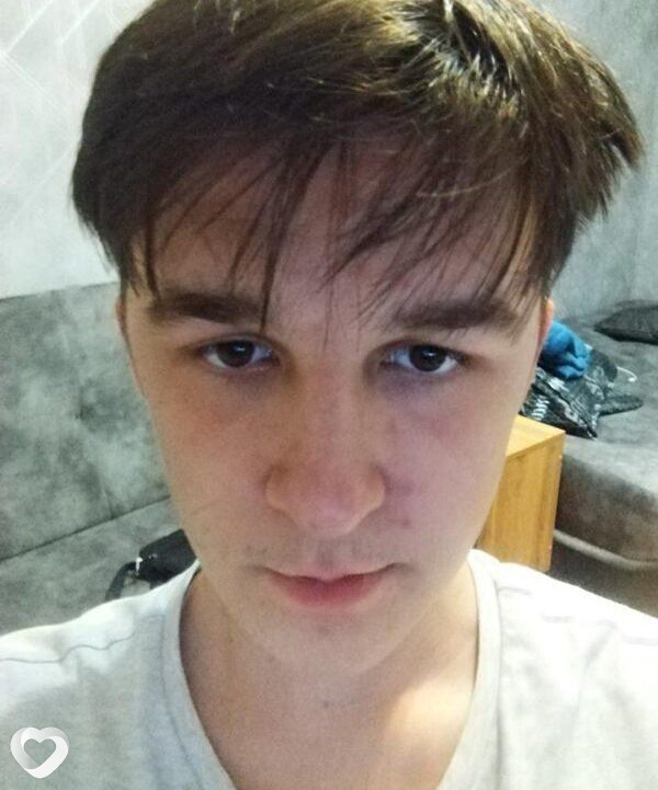 Илья, 19, Барановичах — анкета №3970229