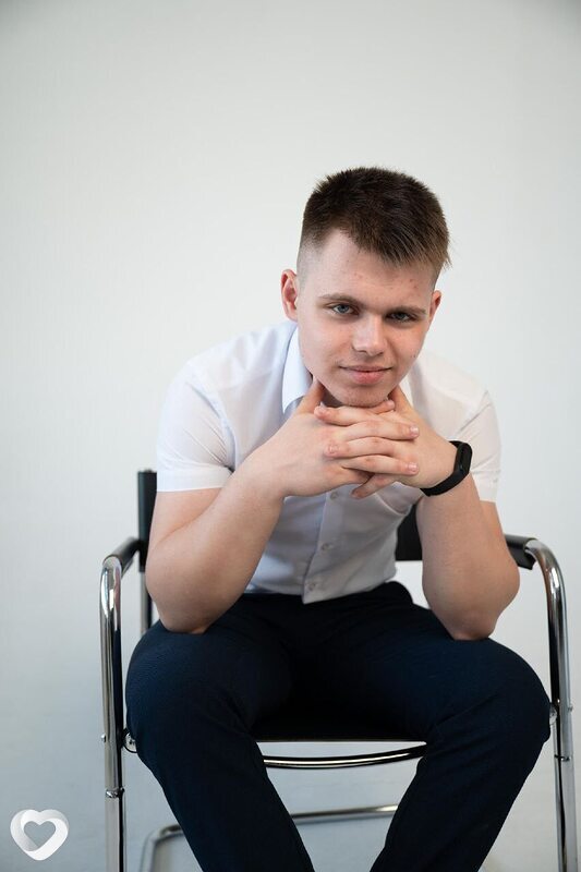 Михаил, 22, Курске — анкета №3971111