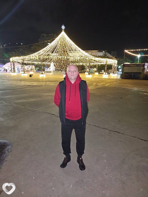Саня, Красный Луч