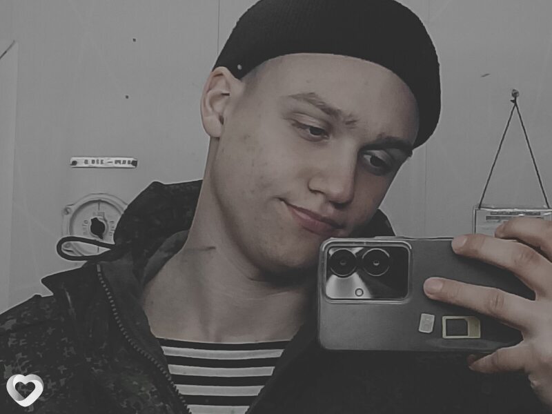 Максим, 22, Калининграде — анкета №3972618