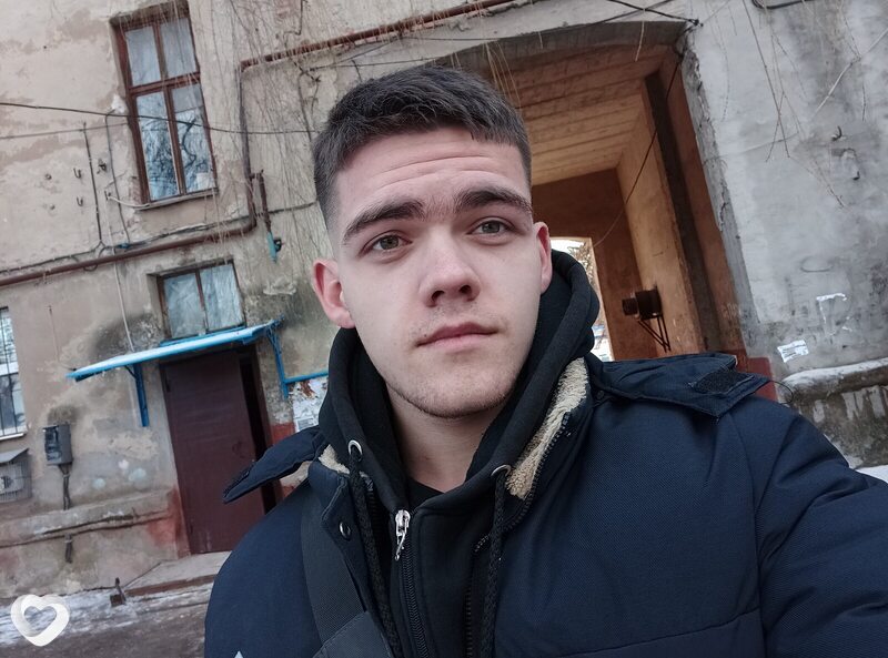 Ростислав, 20, Горловке — анкета №3972884