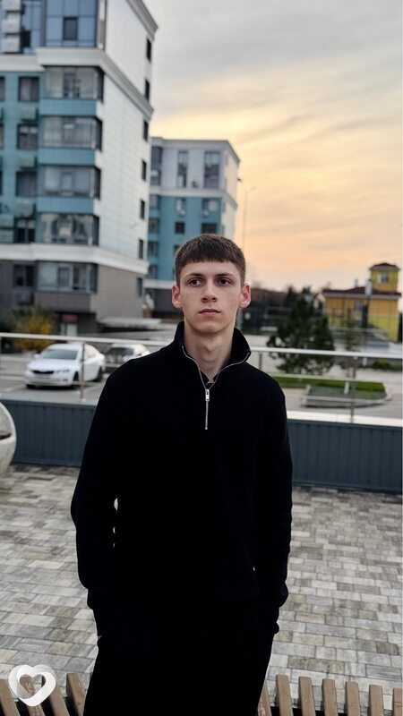 Александр, 21, Евпатории — анкета №3973467