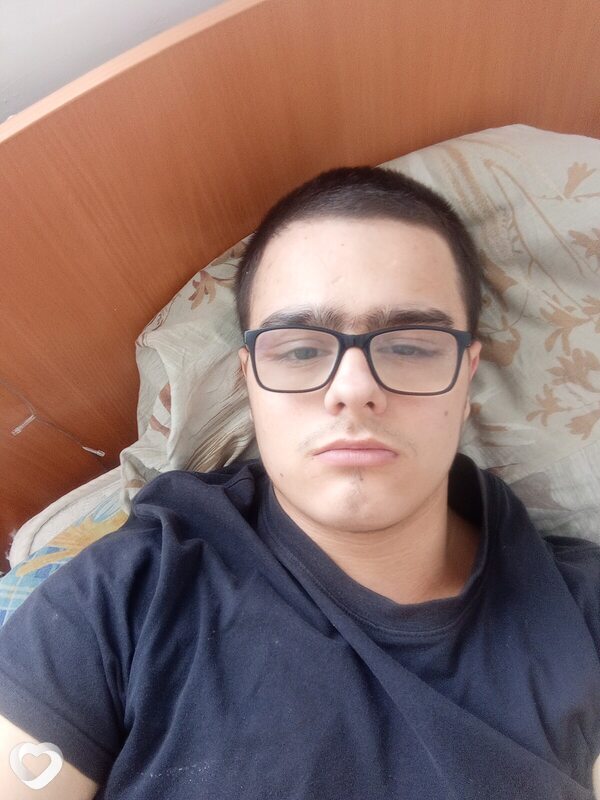 Виктор, 21, Красноярске — анкета №3973708