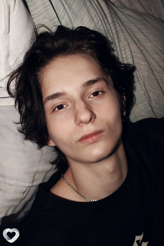 Назар, 20, Екатеринбурге — анкета №3974424