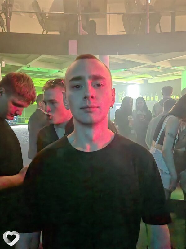 Даня, 20, Тюмени — анкета №3974518