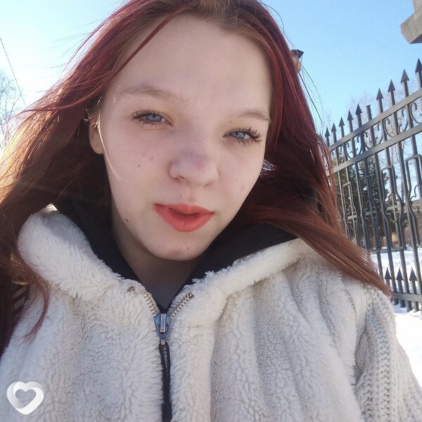 Арина, 20, Комсомольске-на-Амуре — анкета №3975047