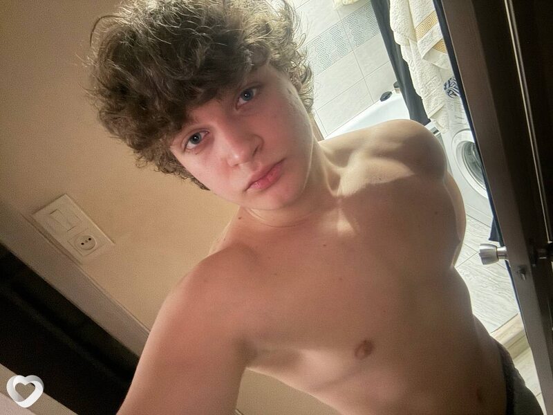 Максим, 18, Санкт-Петербурге — анкета №3975859