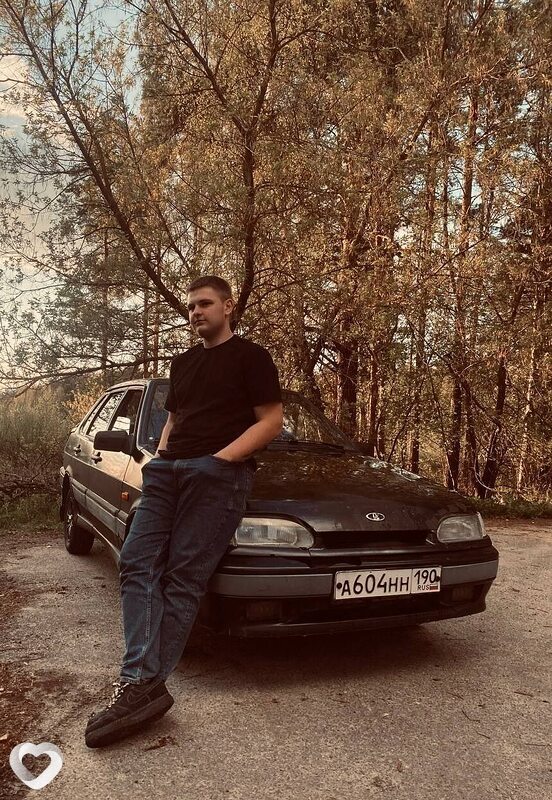 Виктор, 20, Луховицах — анкета №3975634