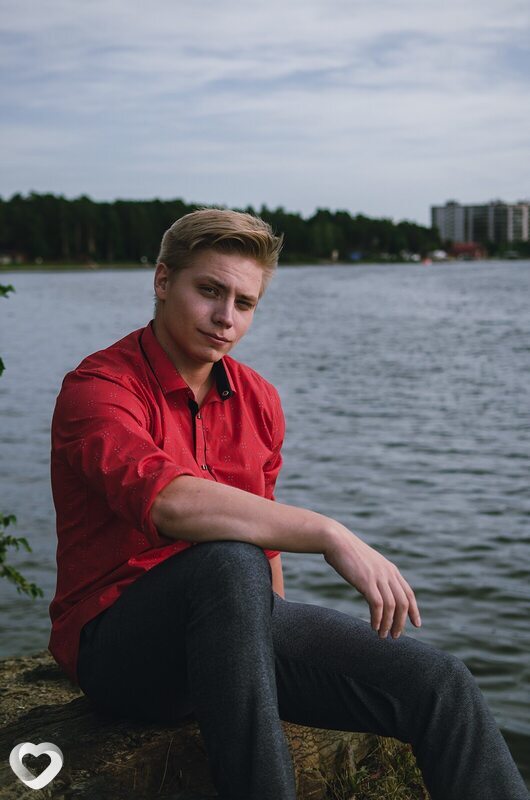 Роман, 20, Москве — анкета №3975759