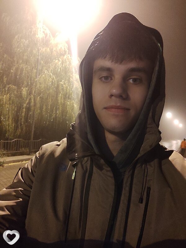 Илья, 20, Донецке — анкета №3975736