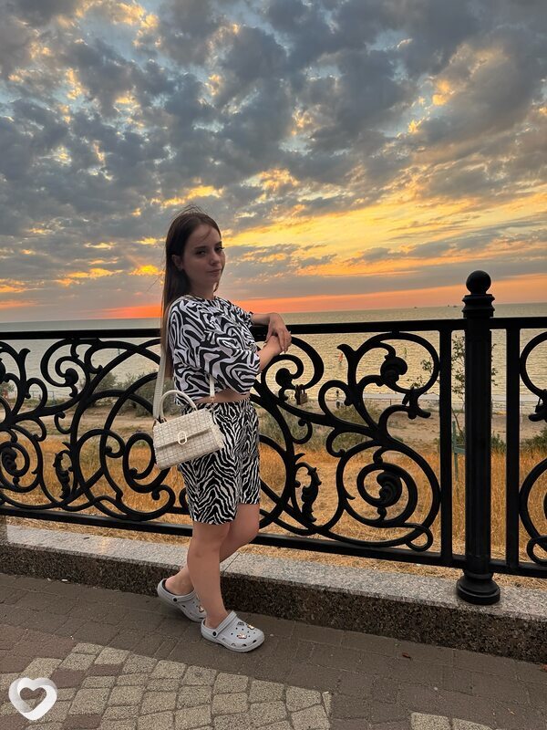 Елена, 26, Курске — анкета №3975824