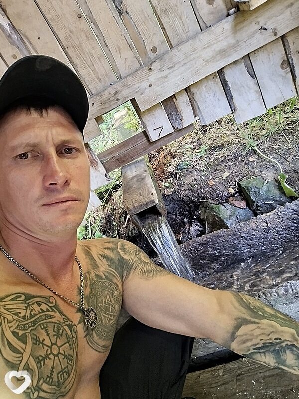 Анатолий, 36, Белове — анкета №3976409