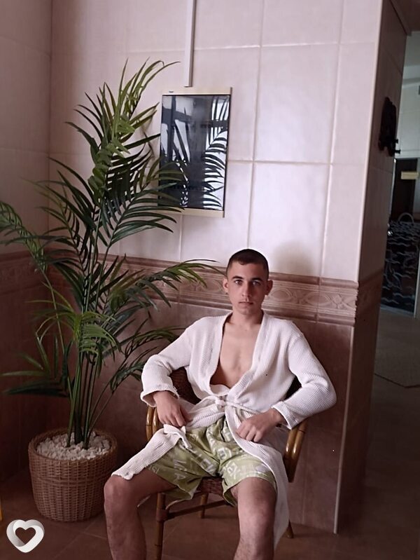 Андрей, 27, Евпатории — анкета №3976515