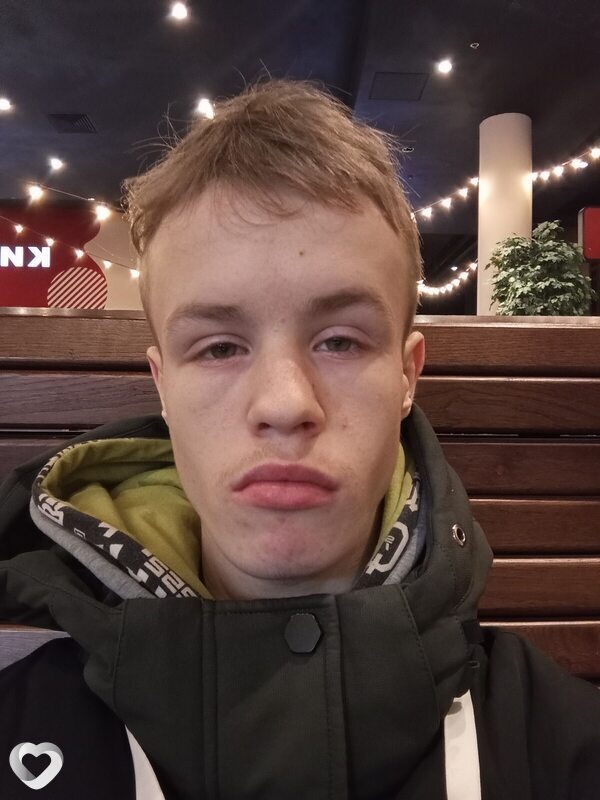 Виталий, 20, Санкт-Петербурге — анкета №3976548