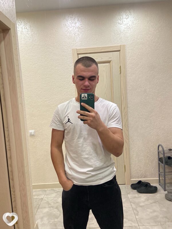 Dmitriy, 23, Москве — анкета №3976381