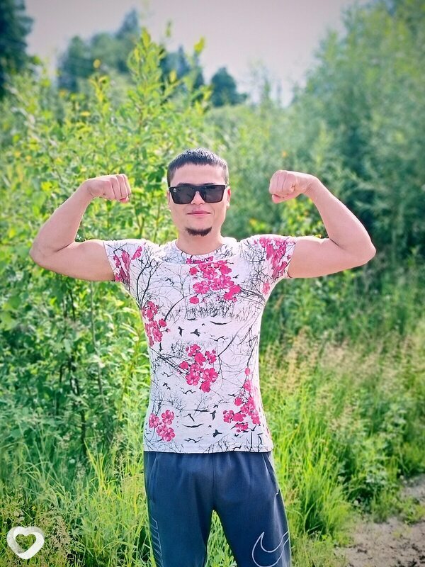Бек, 26, Нижневартовске — анкета №3976670