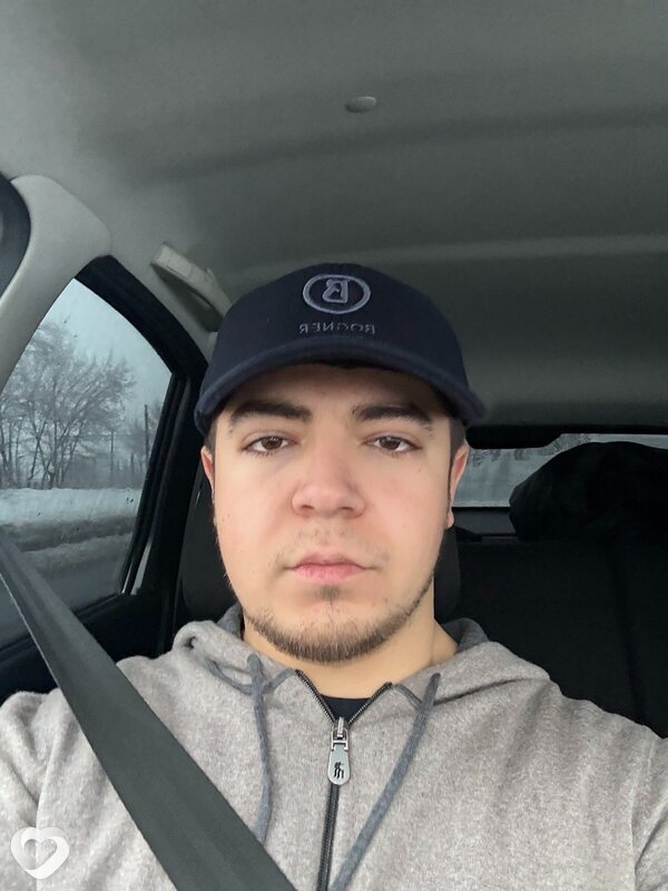 Артур, 24, Саратове — анкета №3977028