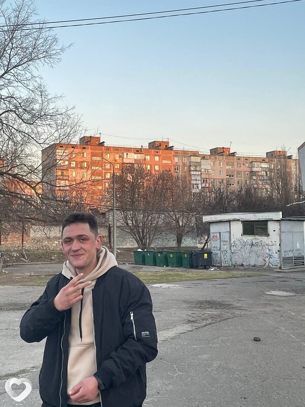Артем, 23, Николаеве — анкета №3977207