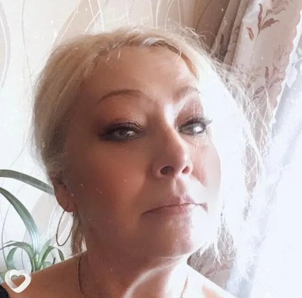 Алена, 35, Бийске — анкета №3977792