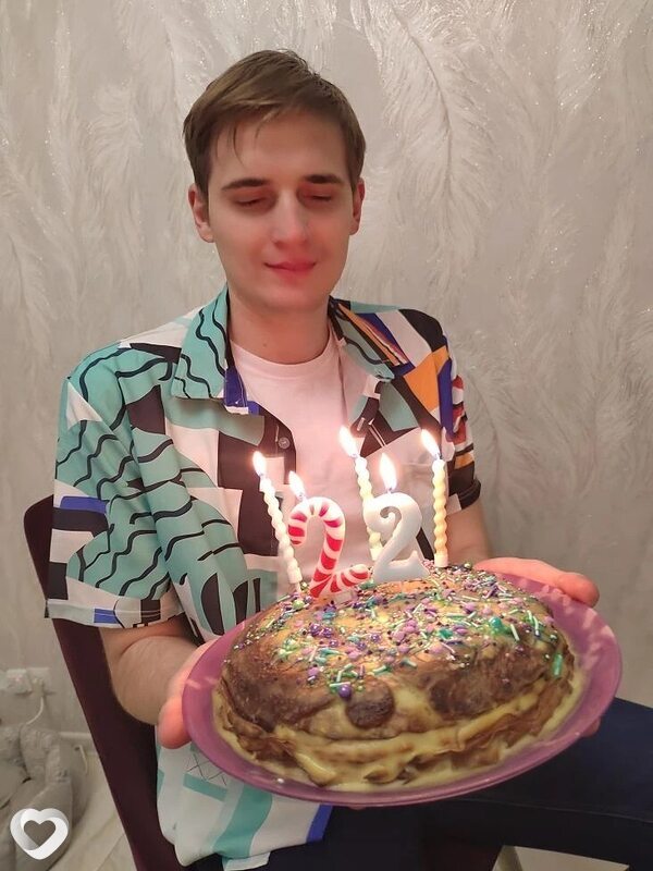 Миша, 22, Москве — анкета №3977794