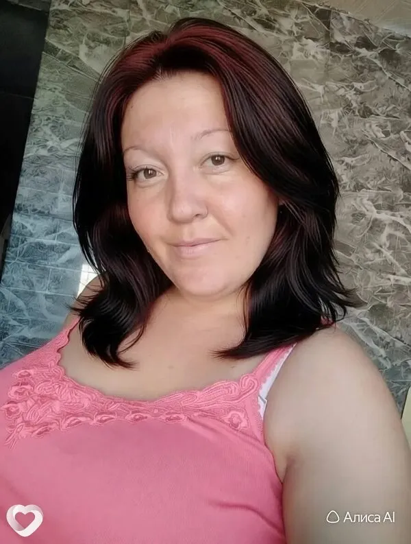Алёна, 24, Заринске — анкета №3977877