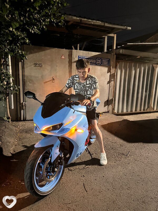 Alex, 34, Алматы — анкета №3978355
