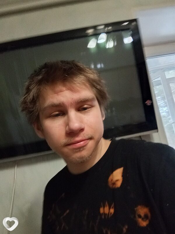 Зёма, 21, Новосибирске — анкета №3978418