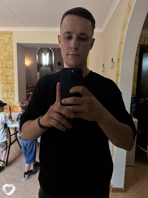 Давид, 27, Морозовске — анкета №3978525