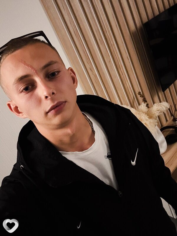 Дмитрий, 20, Красногорске — анкета №3978859