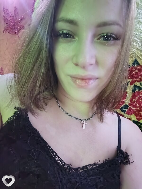Анастасия, 25, Антраците — анкета №3978884