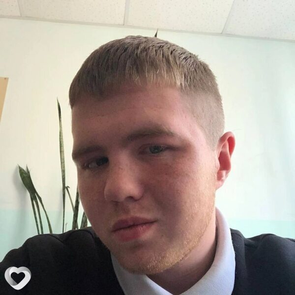 Александр, 20, Екатеринбурге — анкета №3979576