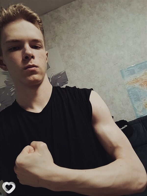 Данил, 18, Чехове — анкета №3979887