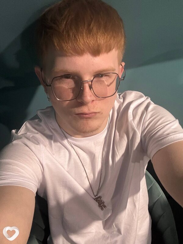 Антон, 20, Минске — анкета №3980178