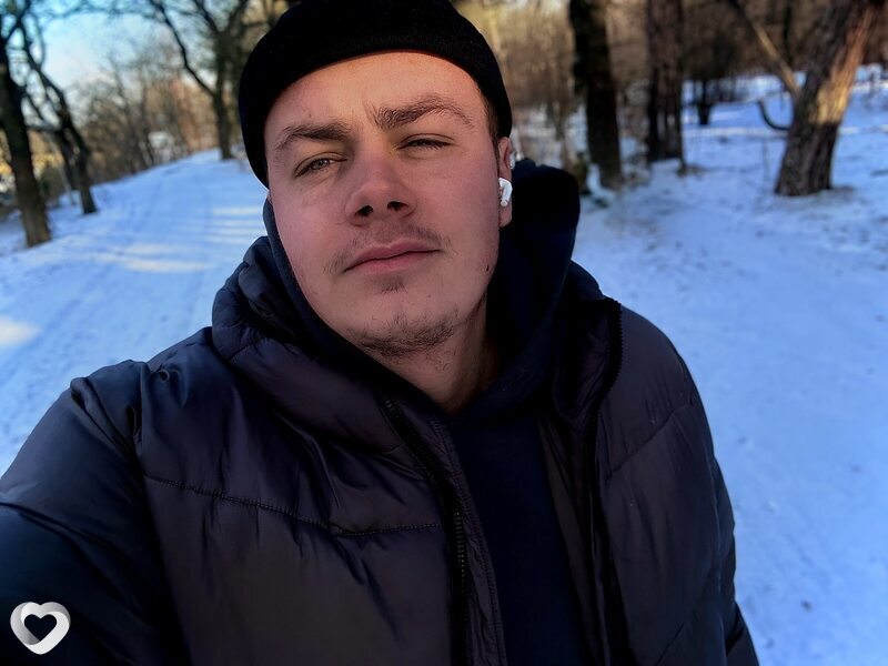 Костя, 25, Новомосковске — анкета №3980483