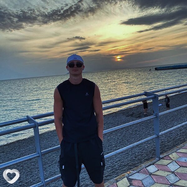 Алекс, 22, Усть-Каменогорск — анкета №3980449