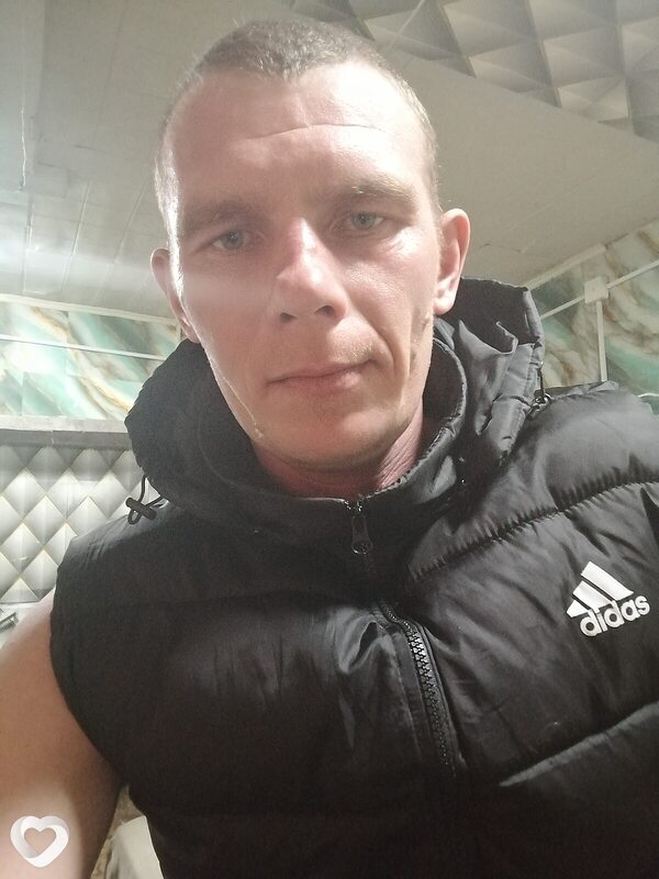 Михаил, 31, Реже — анкета №3981398