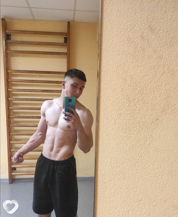 Максим, 23, Минске — анкета №3981456