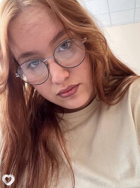Юля, 18, Ростове-на-Дону — анкета №3981272